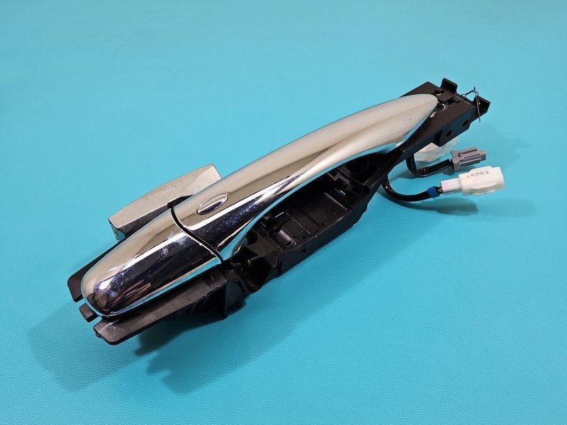 Klamka przód prawa zewnętrzna INFINITI QX60 12-