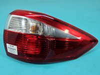 Lampa tył prawa Producent części: FORD, Z LISTWĄ ŻARÓWKOWĄ FORD C-MAX II MK2 HB