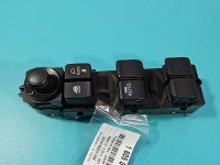 Przełącznik szyb Mazda CX-3 14-21 EU DG8T66350
