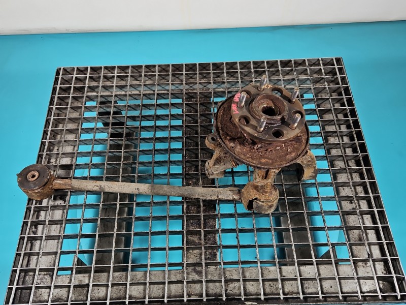 Piasta koła tył lewa zwrotnica łożysko Kia Sportage II 04-10 2.0 crdi (D4EA) Piasta koła tył lewa zwrotnica łożysko Kia Sportage II 04-10 2.0 crdi (D4EA)