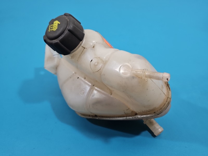 Zbiorniczek Zbiornik wyrównawczy Renault Kadjar 1.2 TCe