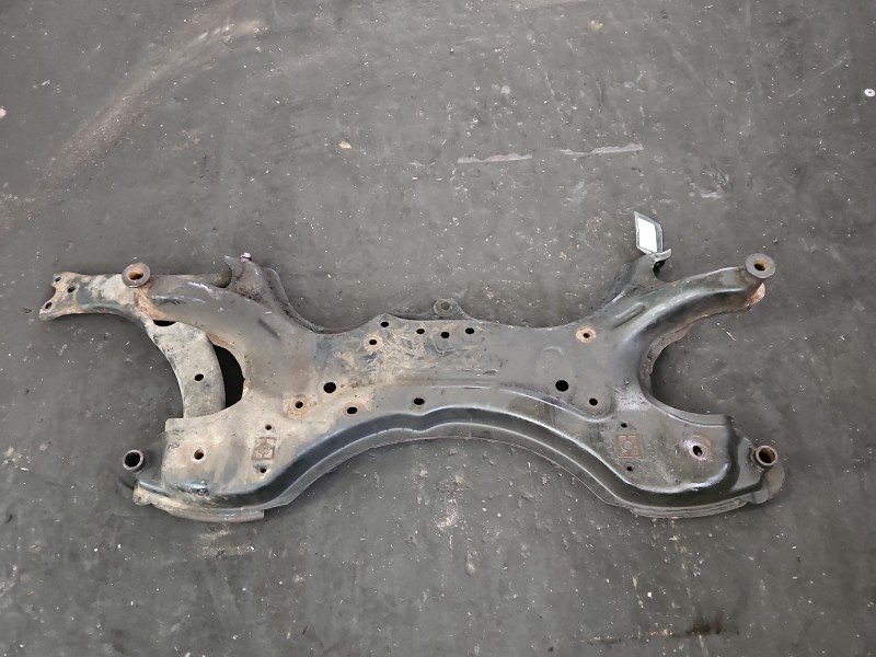 WÓZEK KOŁYSKA TRAWERS Sanki Belka silnika Toyota Corolla Verso II 2.0 D4D WÓZEK KOŁYSKA TRAWERS Sanki Belka silnika Toyota Corolla Verso II 2.0 D4D