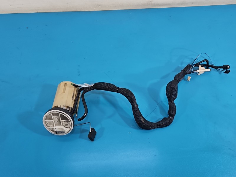 pompka Pompa paliwa Mercedes W211 3.2 cdi 0580303010, 1582881001 Mercedes