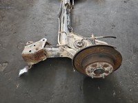 Tylna belka oś tył Nissan Juke I F15 10-19 1.2 T