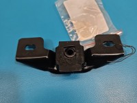 Zamek tył lewy Renault Trafic III Zaczep rygiel dolny zamka drzwi tylnych Renault Trafic