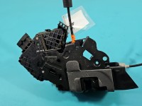 Zamek tył prawy GX73-24994-AC Jaguar XE X760 Jaguar