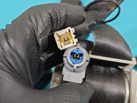 Pas bezpieczeństwa przód prawy pasażera Citroen C3 II 09-16 9687393180, 34090160B