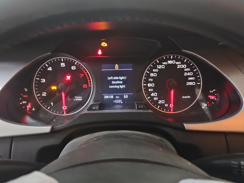 Licznik AUDI A4 B8 1.8 TFSI CABB 8K0920930A, 503001523102 EUROPA