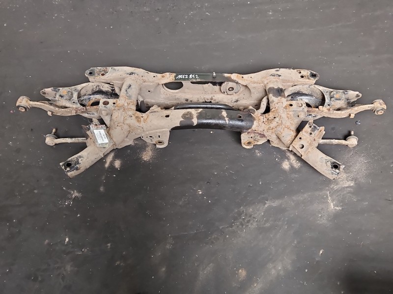 Tylna belka oś tył Toyota Rav4 IV 2.0 D4D