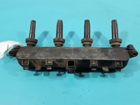 Cewka zapłonowa Peugeot 206 9628158580 1.1 8V wiel Peugeot, pęknięta przy mocowaniu