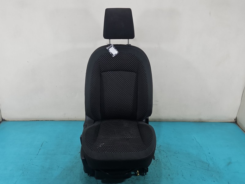 Fotel prawy przód pasażera Nissan Qashqai I J10 06-13 5d EUROPA