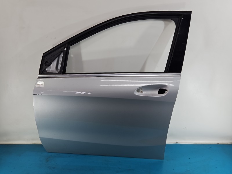 DRZWI PRZÓD LEWE KIEROWCY Mercedes W246 5d 761