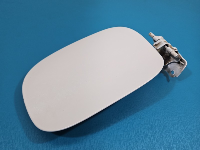 Klapka wlewu paliwa LEXUS NX I 14-21