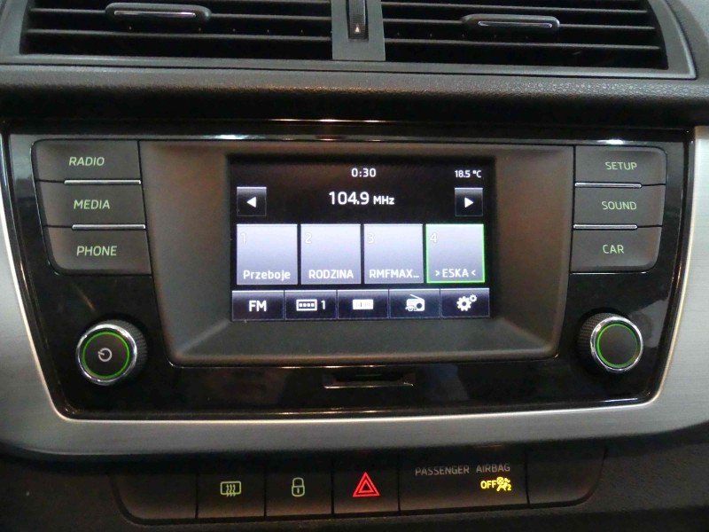 Radio fabryczne Skoda Fabia III 6V0035871 radioodtwarzacz