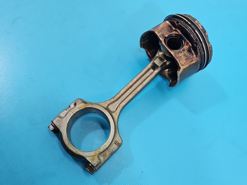 Tłok Mercedes CLA C118 X118 1.3b 163KM