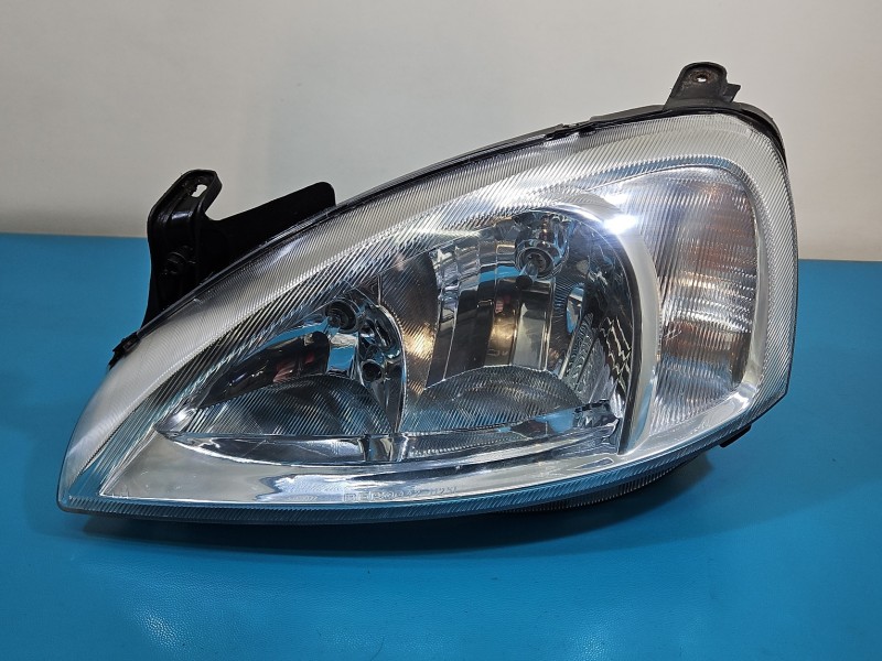Reflektor lewy lampa przód Opel Corsa C EUROPA