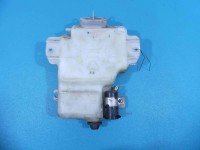 Zbiorniczek spryskiwacza Mitsubishi Pajero II 060351507