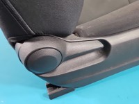 Fotel prawy przód pasażera Toyota Corolla E21 19- 4d EUROPA