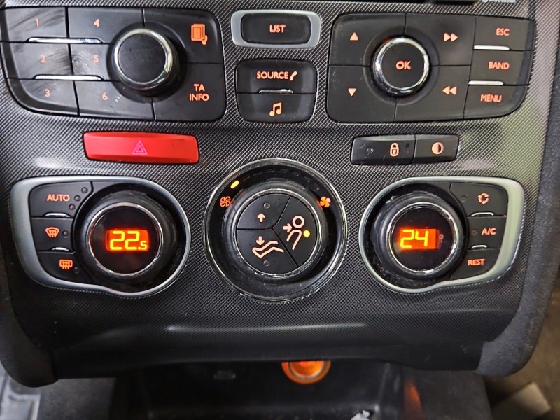 Konsola panel nawiewu Citroen C4 II 9666027477