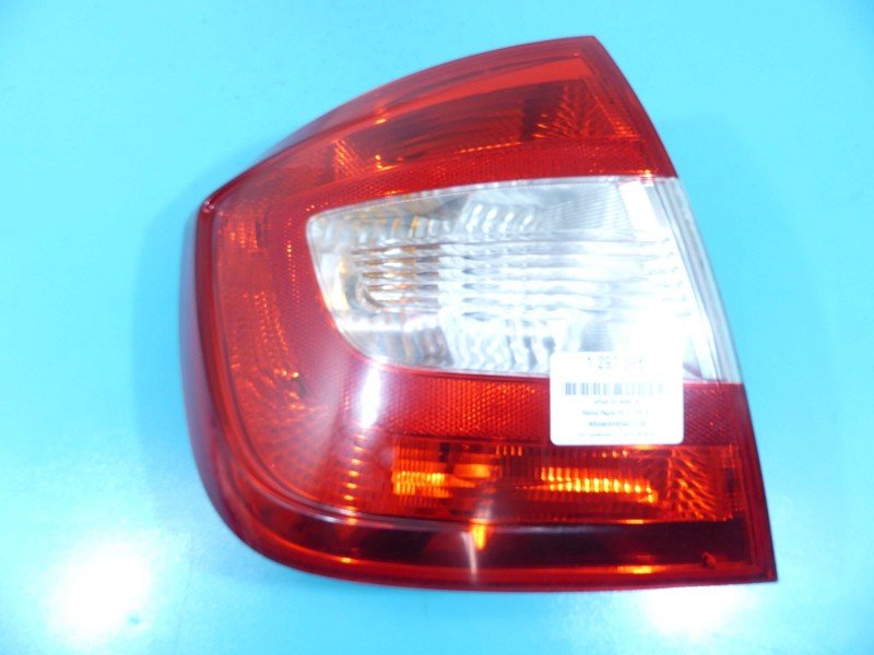 Lampa tył lewa Skoda Rapid HB