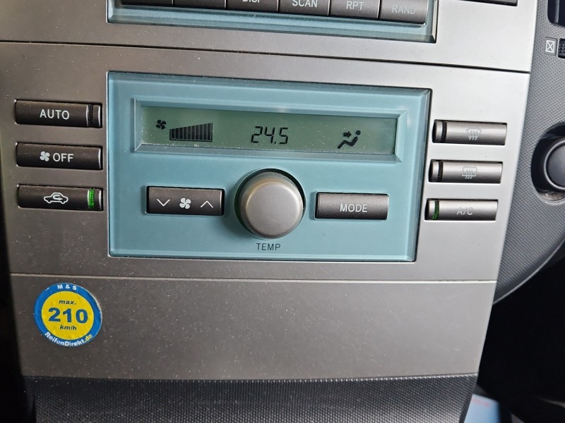 Konsola panel nawiewu Toyota Corolla Verso II 4G1100FE, 55900-0F030