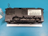 Konsola panel nawiewu Audi A4 B7 8E0820043AJ