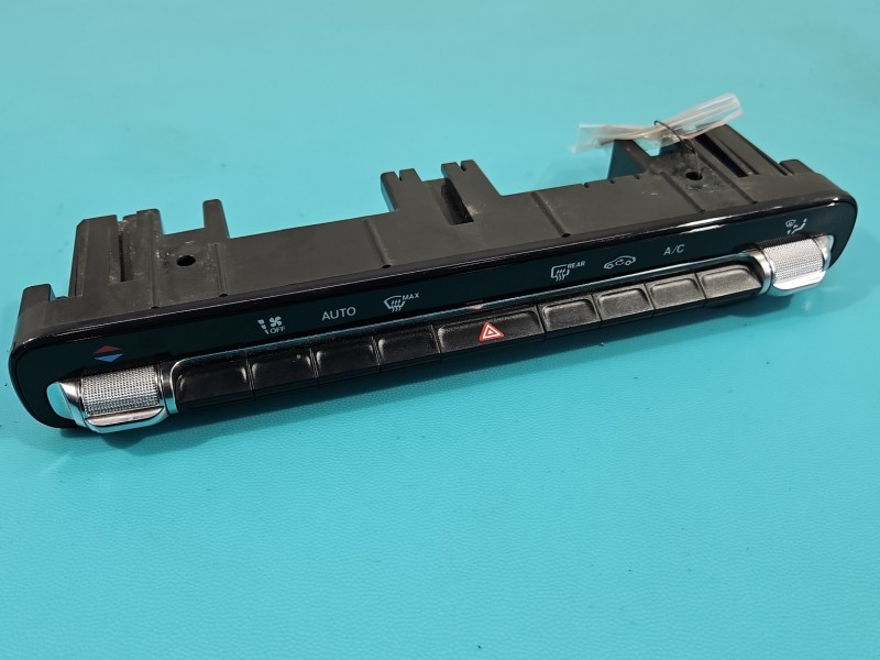Konsola panel nawiewu Mercedes CLA C118 X118 A2479056503
