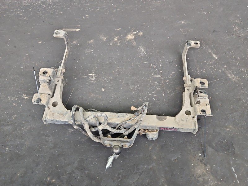 Hak holowniczy Opel Movano III Hak holowniczy Opel Movano III