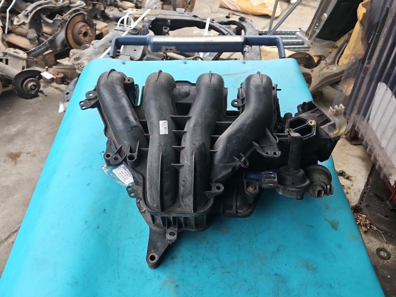 Kolektor ssący MAZDA 5 05- 2.0 16V