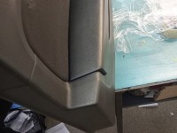 Tapicerka drzwi przód lewa boczek Vw Passat B7 3AB867011