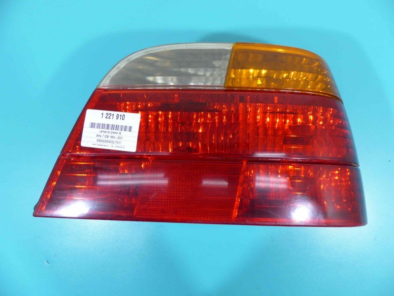 Lampa tył prawa Bmw e38 sedan