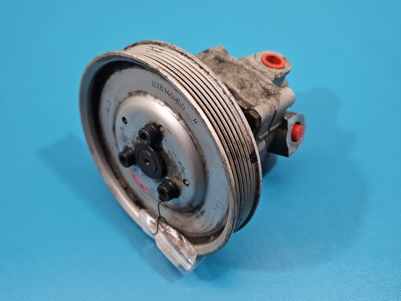 Pompa wspomagania Audi A8 D2 4.2 V8