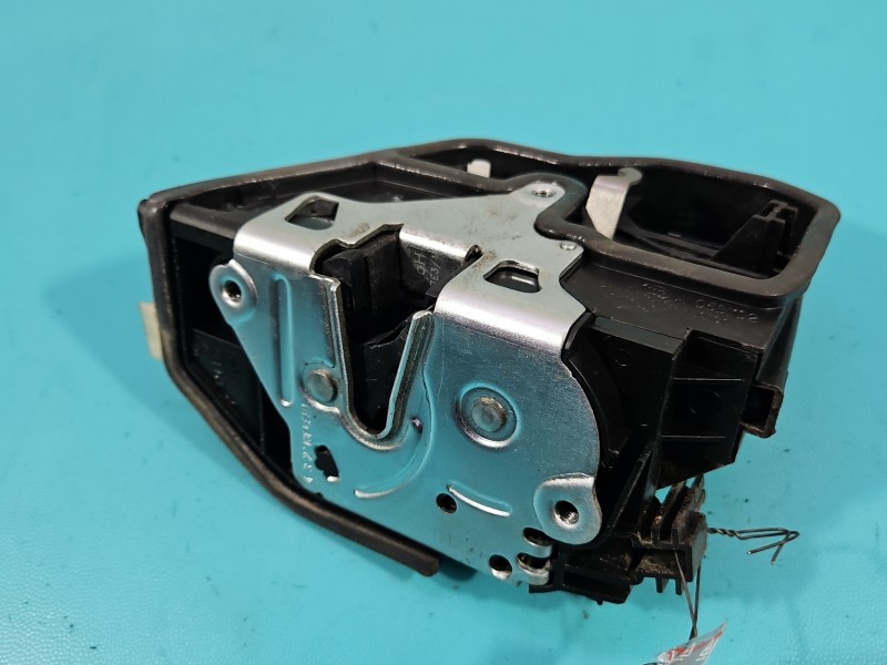 Zamek przód lewy bmw F30 EUROPA 4pin 7229461