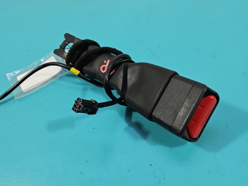 Pas bezpieczeństwa przód prawy pasażera Toyota Aygo II 14-22 308605910