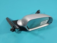 Lusterko prawe AUDI A4 B8 07-11r /Europa /Lakier: LX7W /6pin / Regulowane elektrycznie/ składane ręcznie / Rysy europa