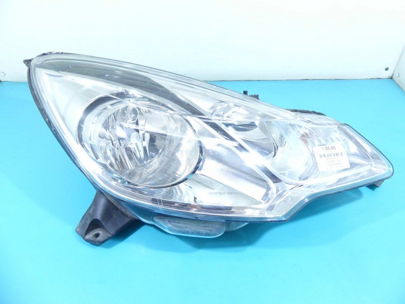 Reflektor prawy lampa przód CITROEN DS3 10-16 EUROPA