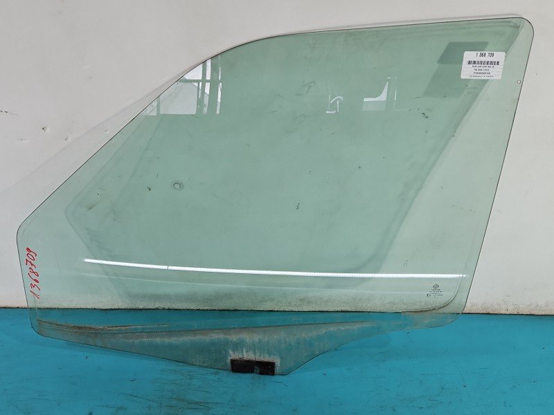 Szyba drzwi przód lewa Fiat Doblo II HB