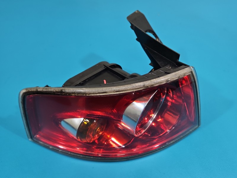 Lampa tył lewa błotnika Seat Ibiza III 6L HB EUROPA 6L6945111, 6L6945095A
