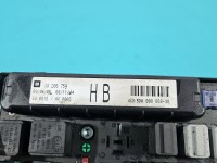 Skrzynka bezpieczników Opel Astra III H 13206754