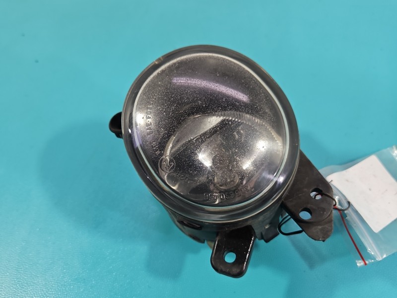 Halogen prawy Mercedes W204 0305076002