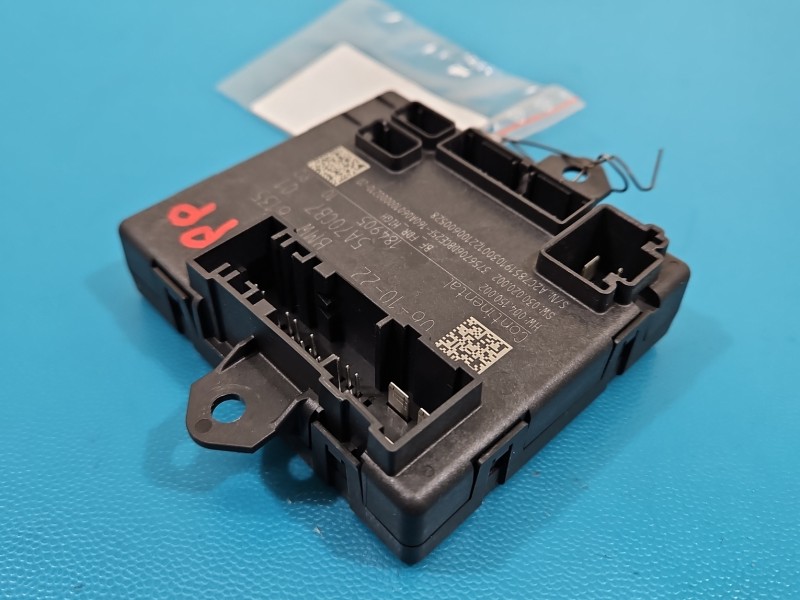 Sterownik moduł DRZWI PRZÓD PRAWY BMW iX1 U11 5A70CB7