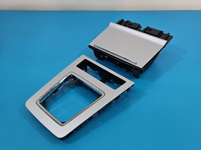 Listwa listwy dekory dekor deski Skoda Octavia III eu