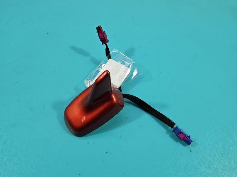 Antena AUDI Q5 08- 8R0035503E