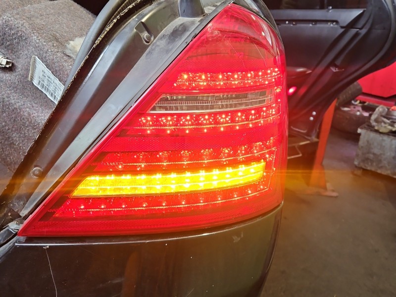 Lampa tył prawa Mercedes W221 sedan EUROPA
