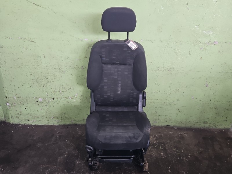 Fotel lewy przód kierowcy Citroen Berlingo II 5d EUROPA