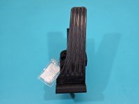 Pedał gazu potencjometr Mercedes W212 A2043000004 2,2.0 CDI