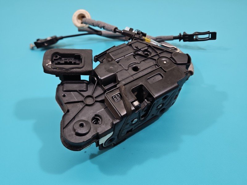 Zamek przód lewy 5K1837015E Vw Golf VII EUROPA Volkswagen, 7pin