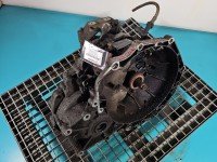 Skrzynia biegów 13104951 Opel Zafira A 2.2 dti