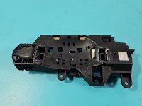 Klamka tył prawa zewnętrzna Audi A4 B9 8W0927754, 8W02837812A