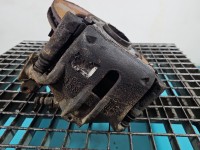 Zacisk przód lewy Peugeot 208 I 1.4 hdi